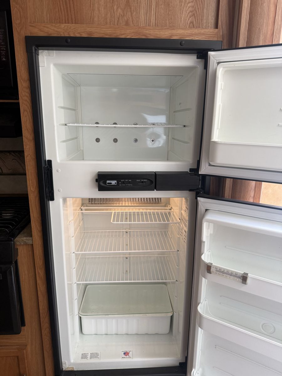 Main image 10