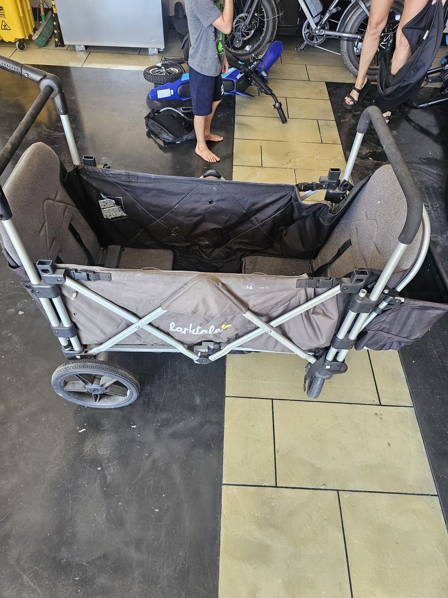 Larktale Caravan Stroller Wagon – Seats 2 – Missing One Canopy