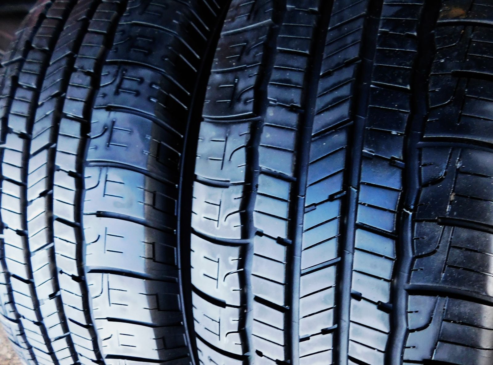 205 65R 16 Good Year and Nexen