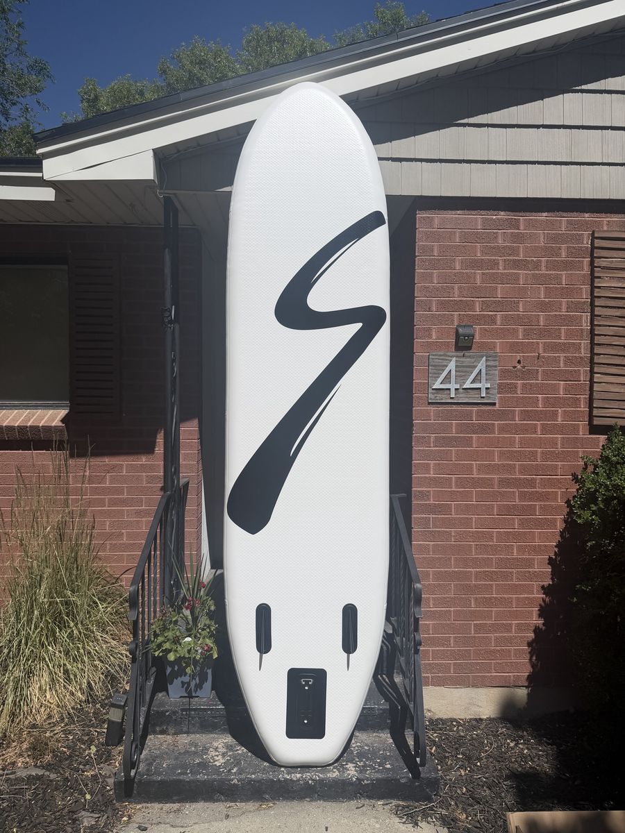Main image 3