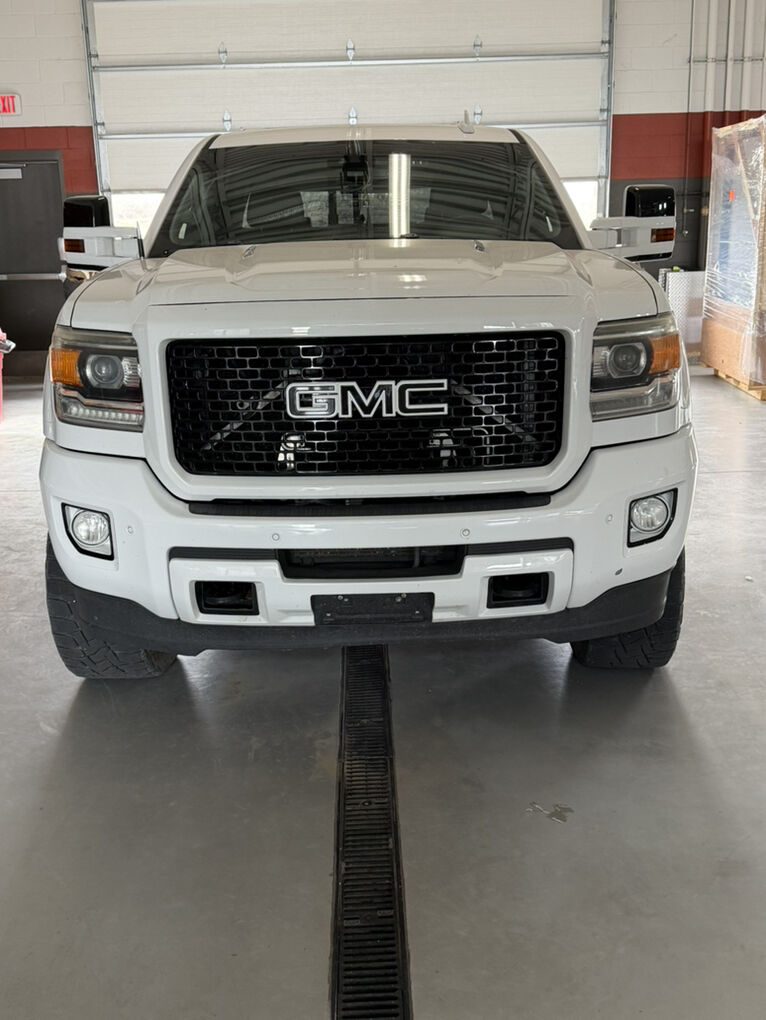 2016 GMC SIERRA 3500HD Denali