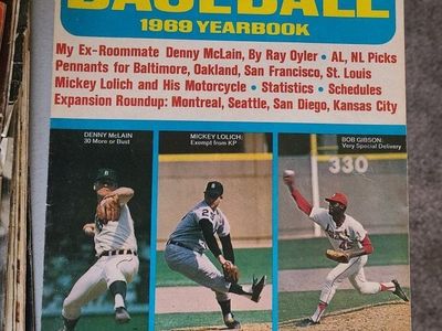 Vintage 1969 Baseball Yearbook Magazine Denny McLain Mickey Lolich Bob Gibson Cover