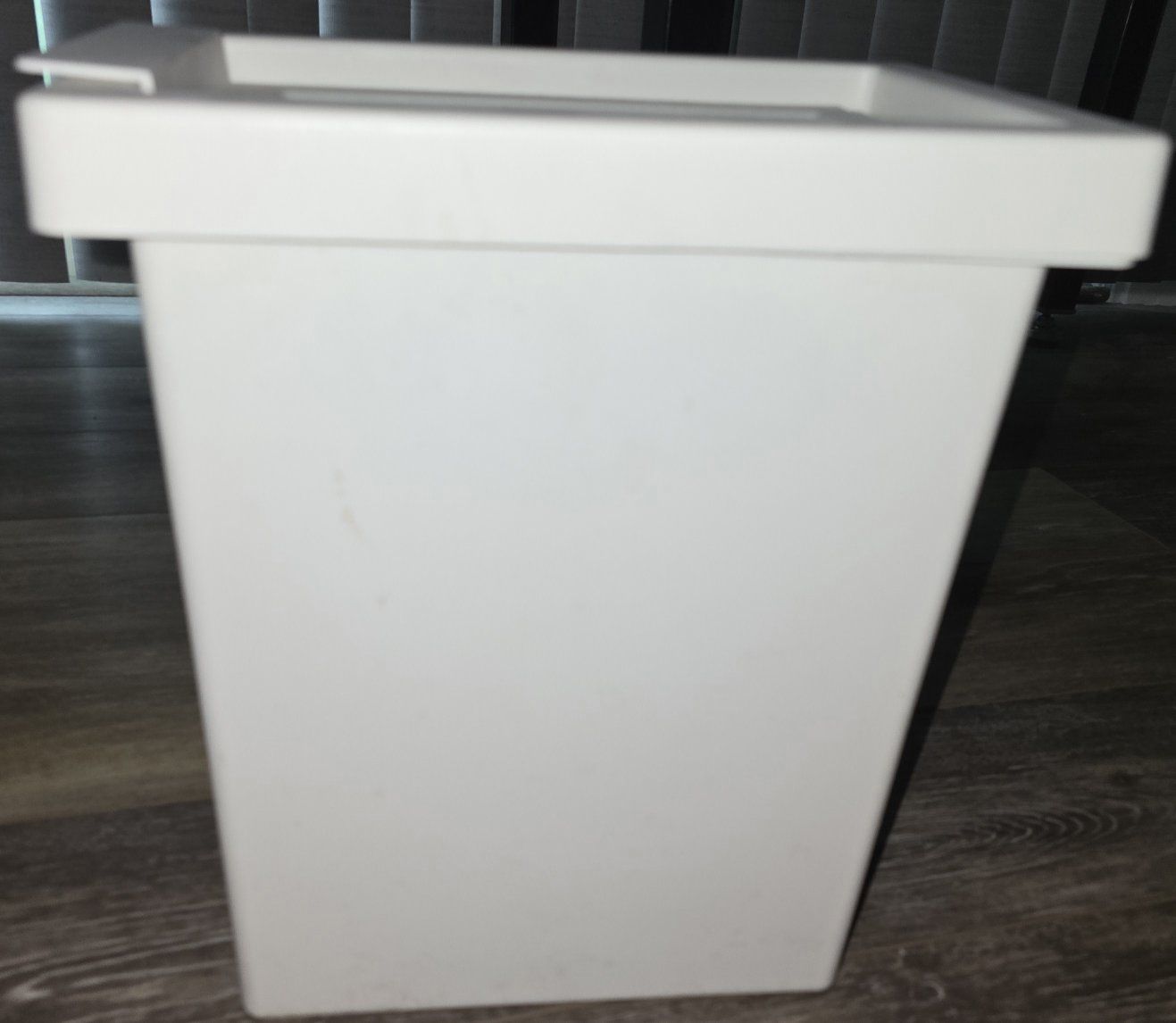White Plastic Hanging Trash Can / Waste Bin