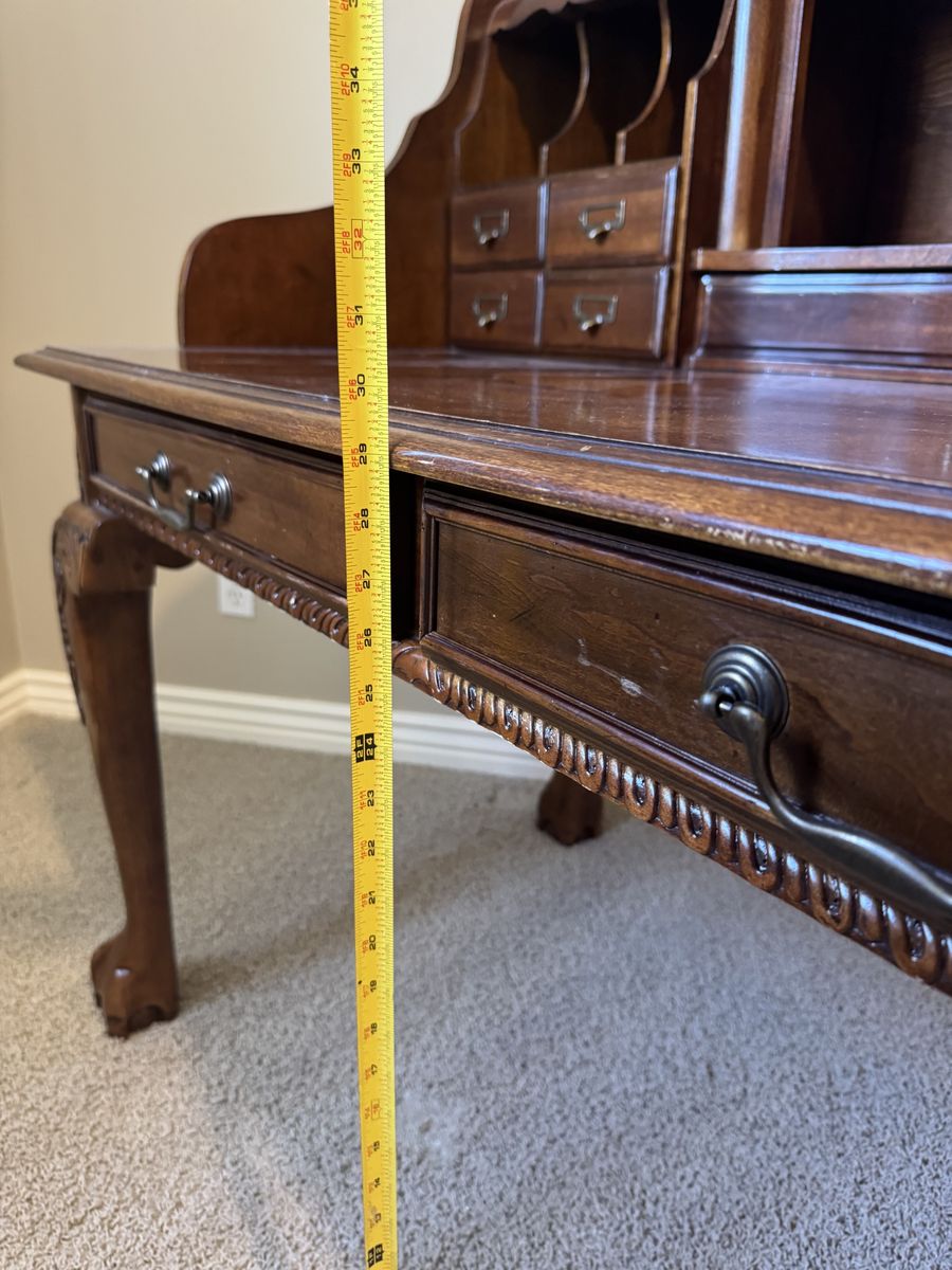 Main image 6
