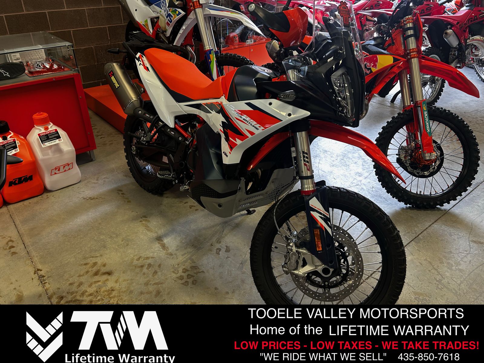 2025 KTM 890 Adventure R