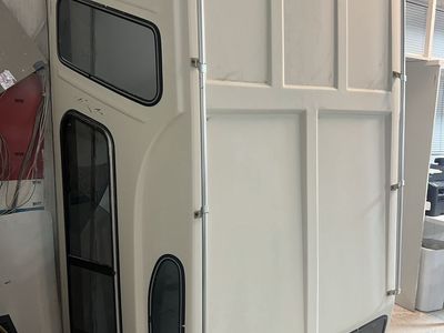 Truck Canopy / Topper For 8' Bed