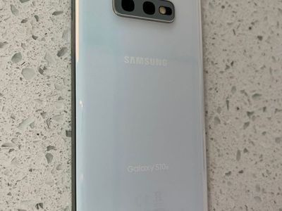 Samsung Galaxy S10E 128gb - Unlocked
