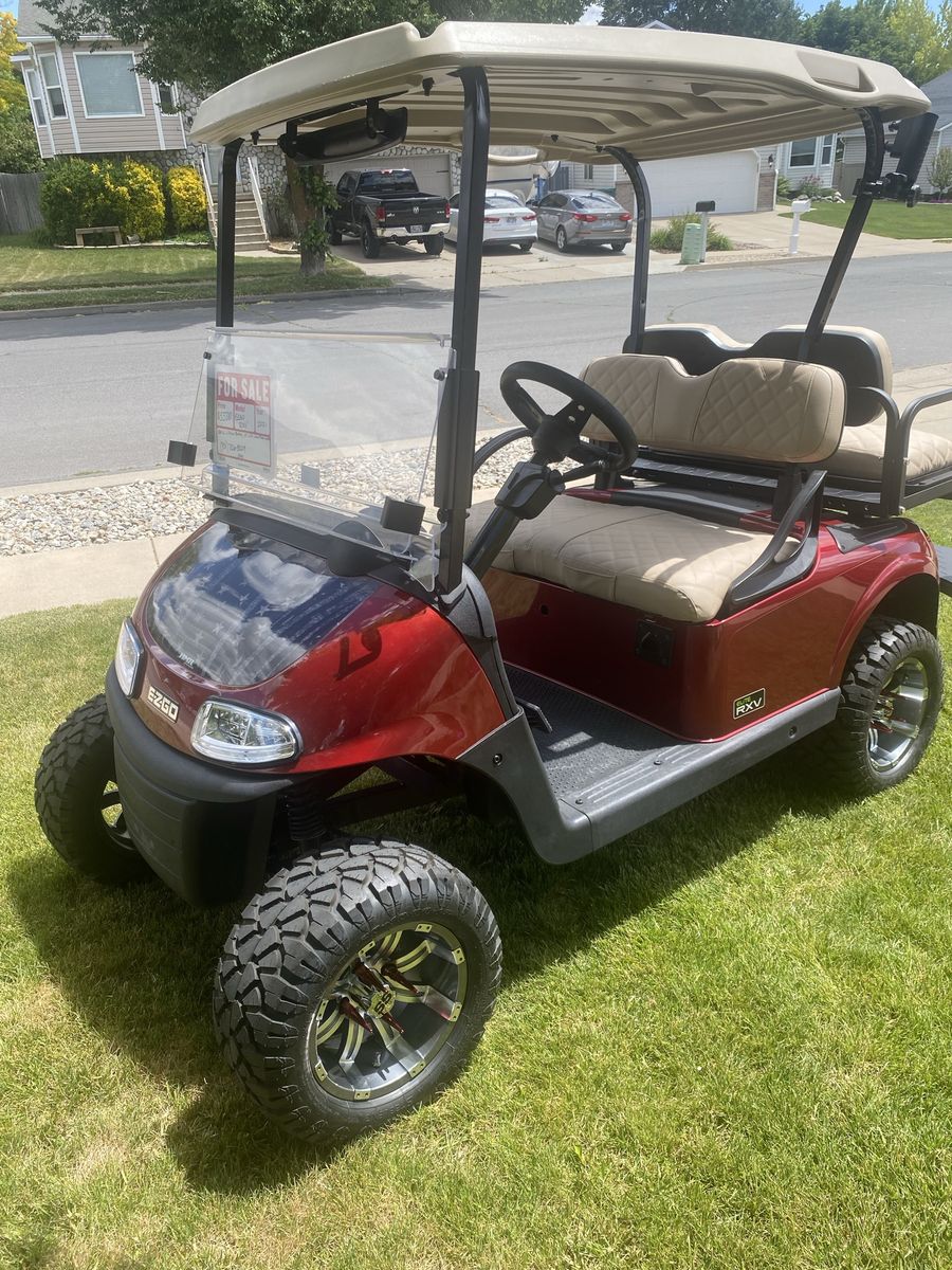 2021 EZGO RXV Lifted Lithium Golf Cart