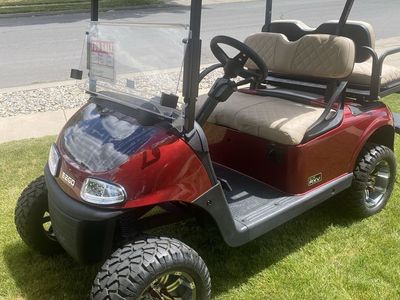 2021 EZGO RXV Lifted Lithium Golf Cart