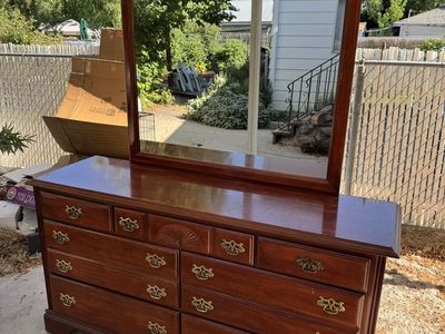 Wooden dresser with vanity mirror (61x18x32" high or 76" with mirror)