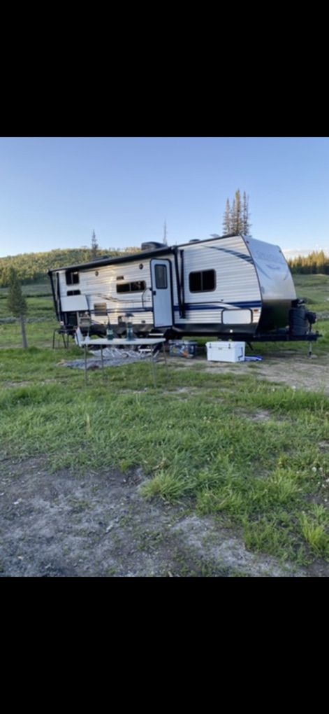 2021 Keystone Springdale 240BH with Arctic Package