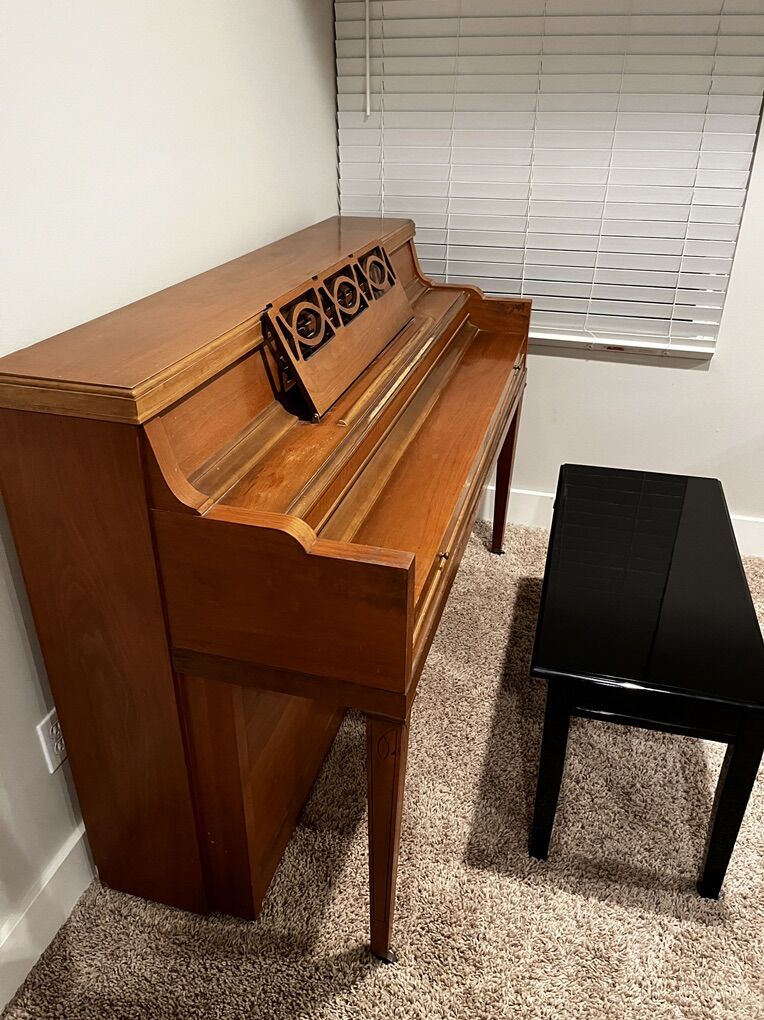Cable Nelson Piano
