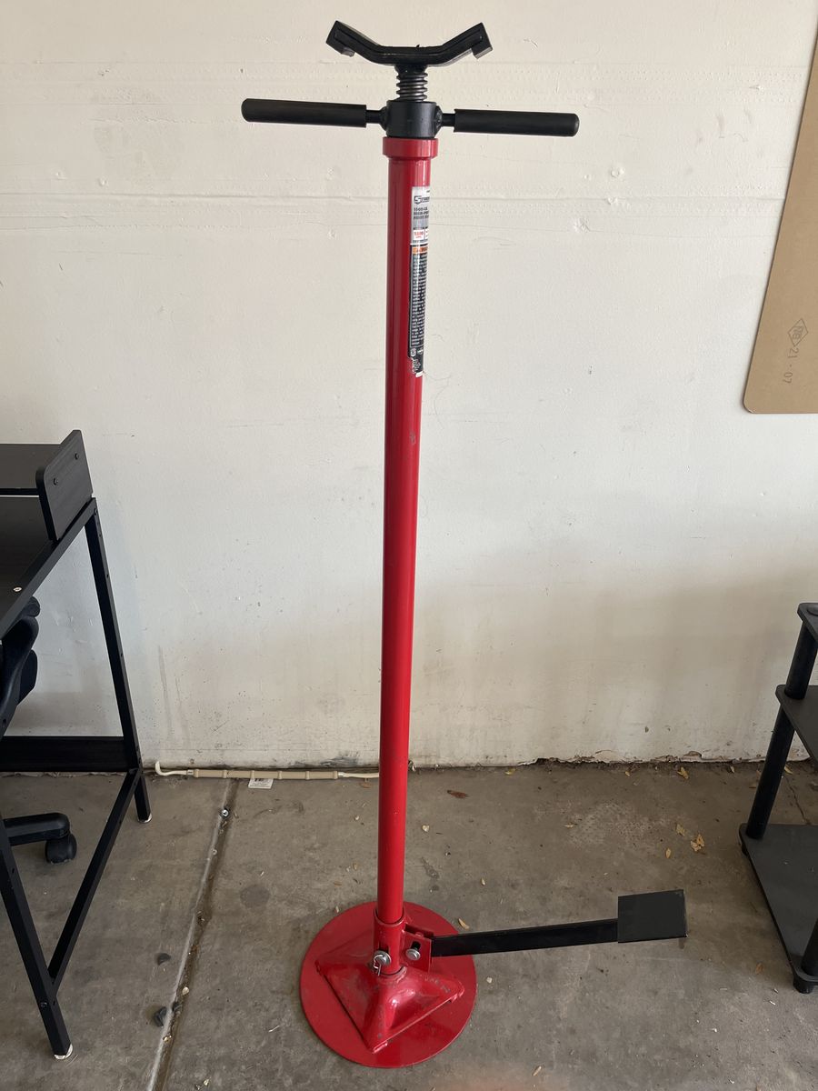Strongway 1500-Lb. High-Position Hoist Stand (Model #46207)