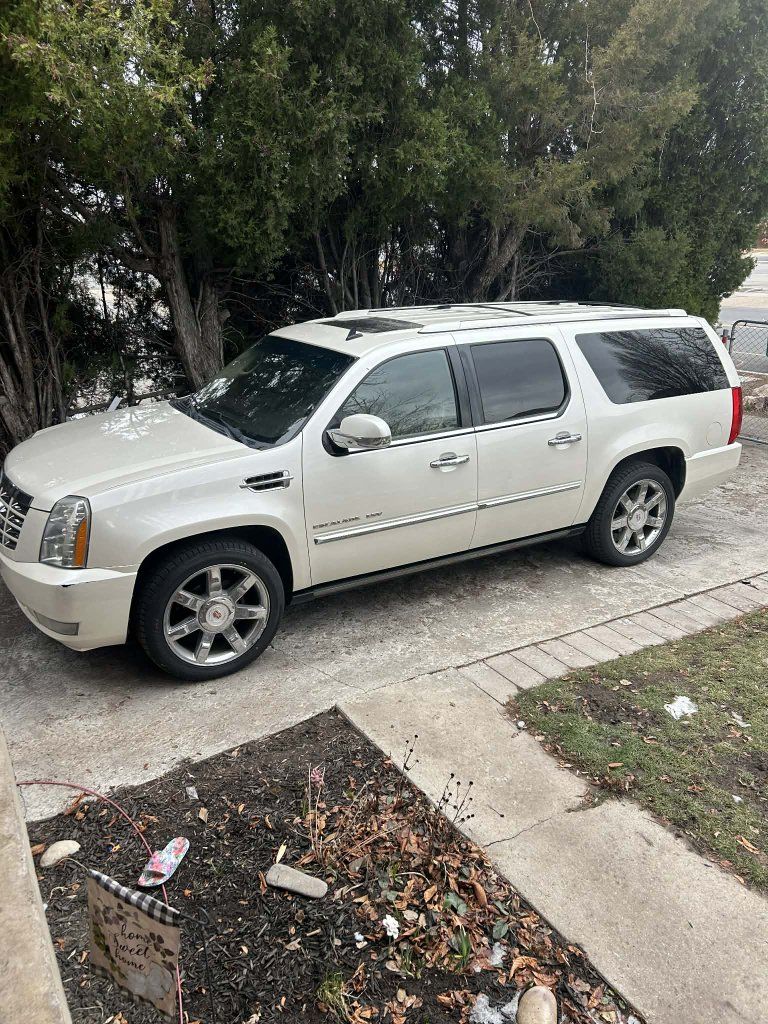 2011 Cadillac Escalade ESV Platinum Sport