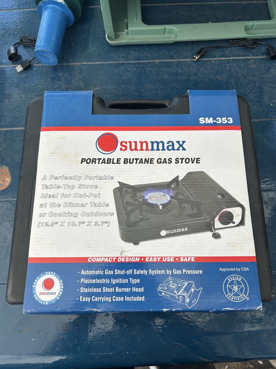 Sunmax SM-353 Portable Butane Gas Stove - Compact Design, Piezoelectric Ignition, w/ Carrying Case
