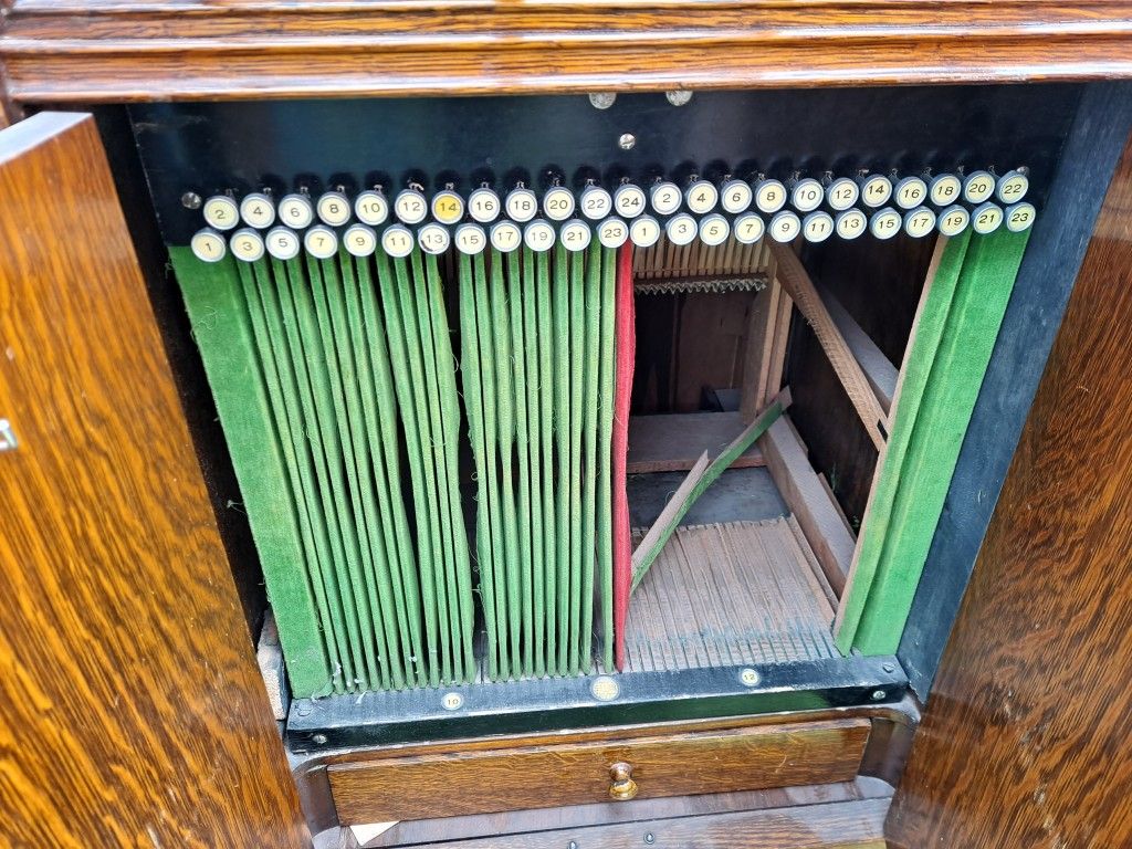 Main image 5