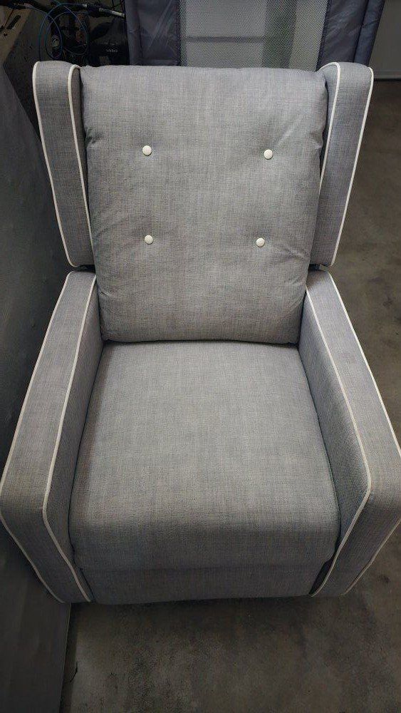 Swivel Glider Nursery Recliner