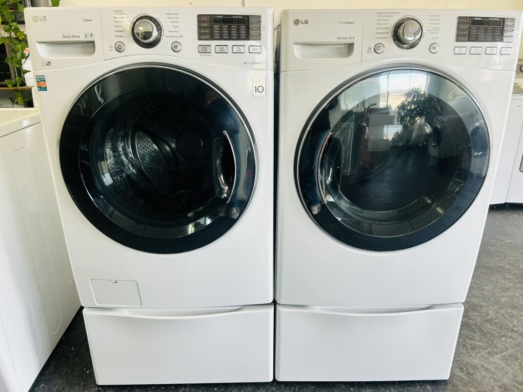 Lg Steam Electric Front Load Set With Pedestals