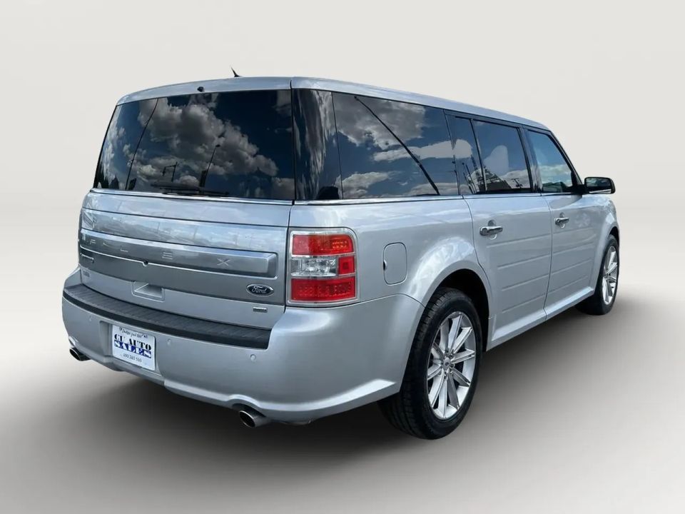 Main image 7