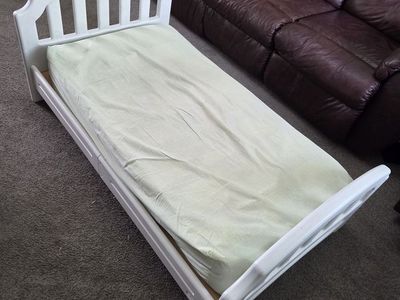 Toddler Bed by Evenflo