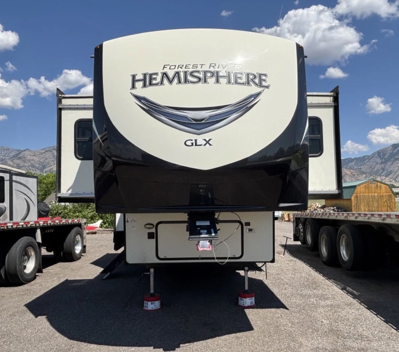 Salem Hemisphere 378FL 5th Wheel