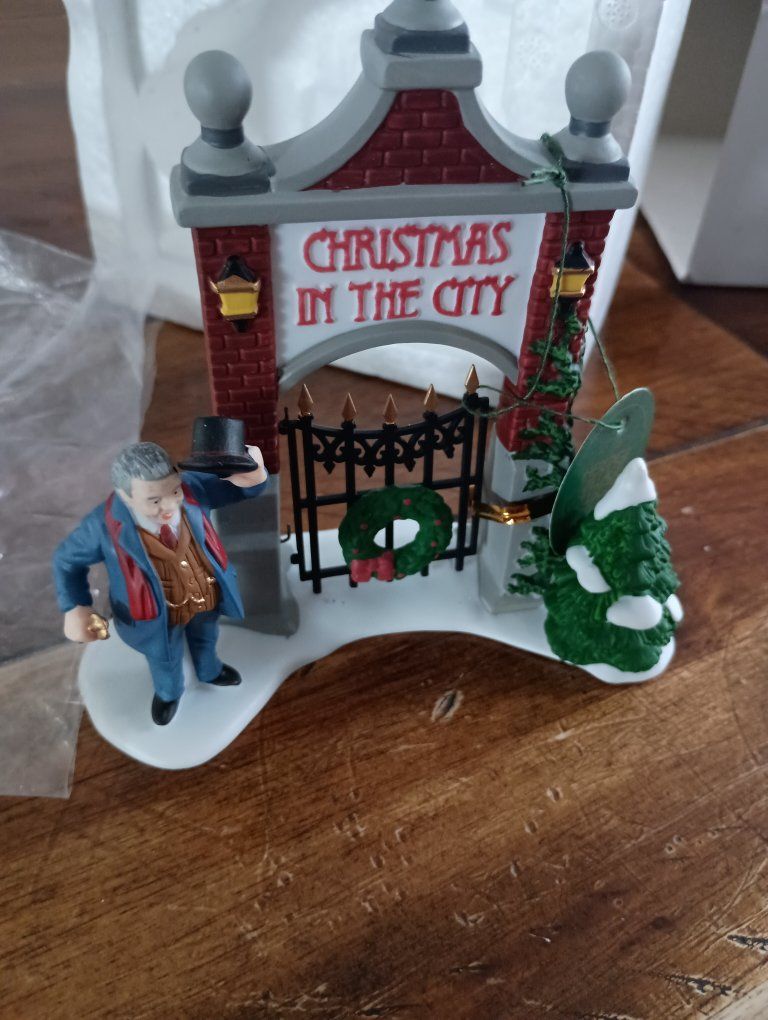 Dept 56 A Key to the City