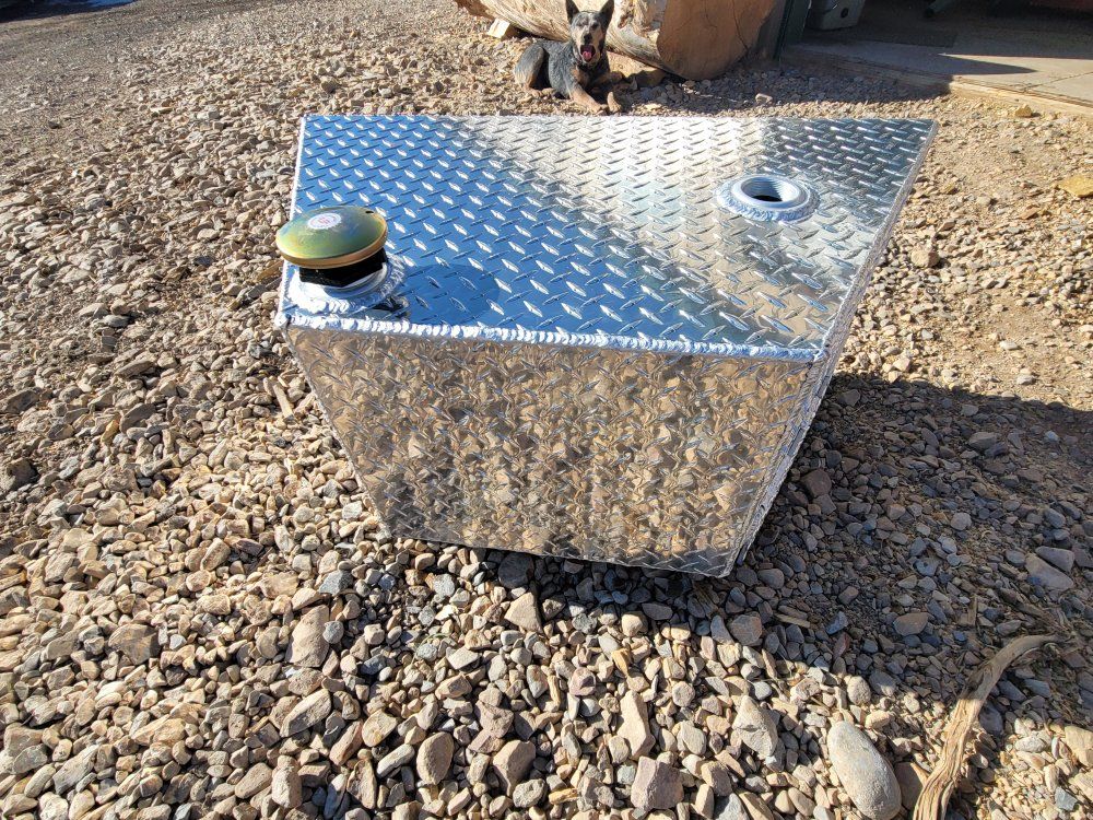 New aluminum trailer tounge transfer tank