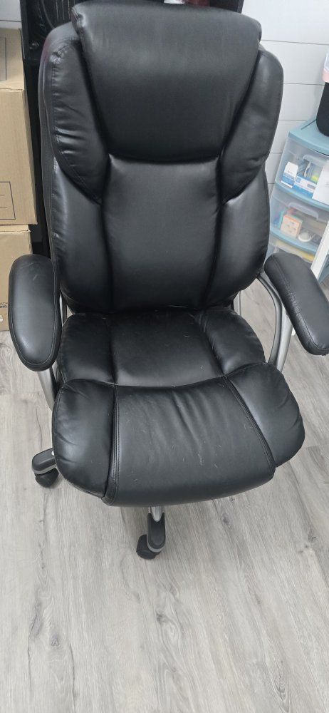 Black Executive Office Chair with Padded Armrests