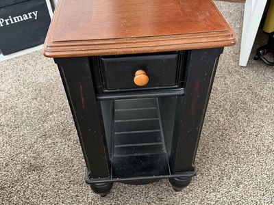 Black/wood Finish Wood End Table with Drawer & Storage
