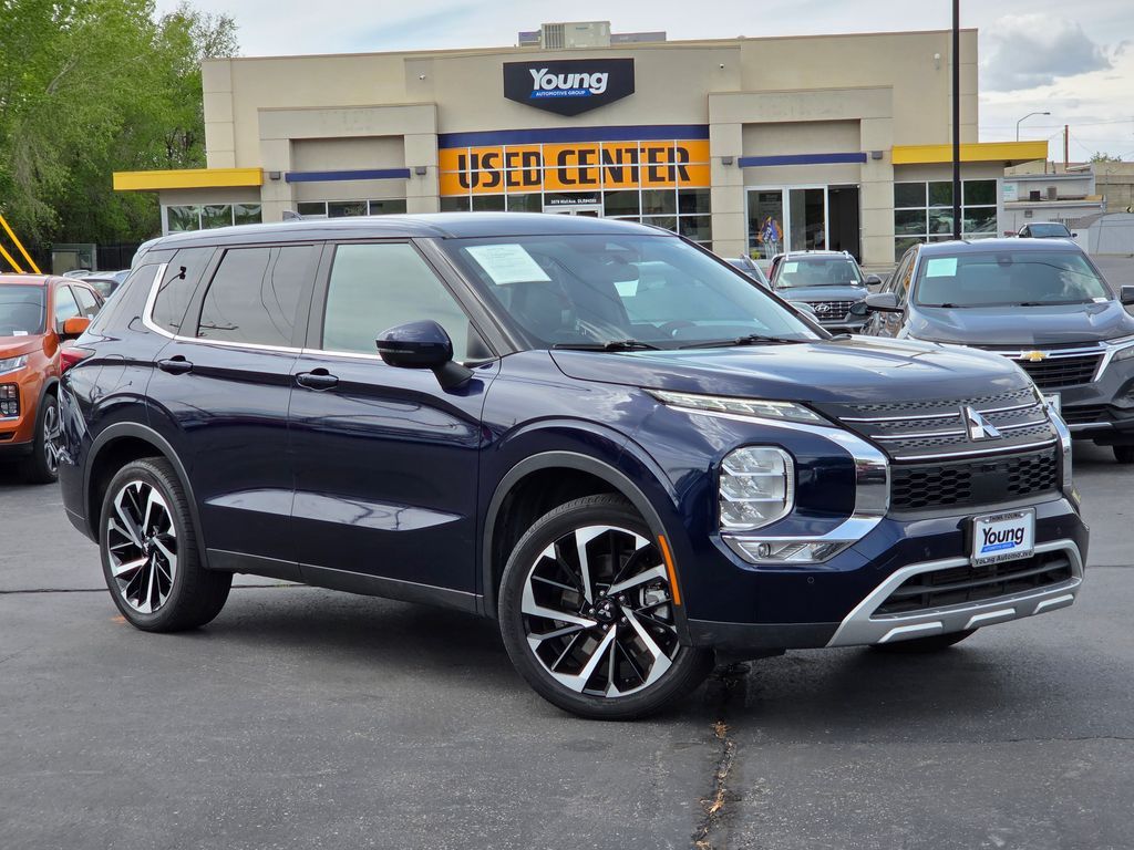 2024 Mitsubishi Outlander SE