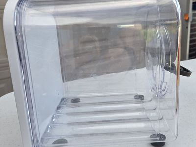 Clear Plastic Bread Keeper