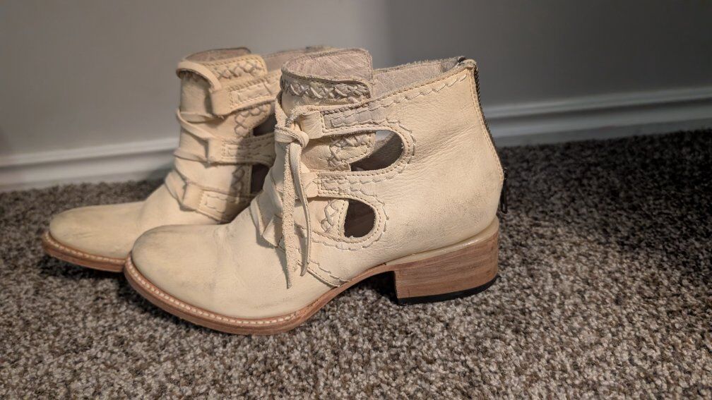 Freebird shoes size 6
