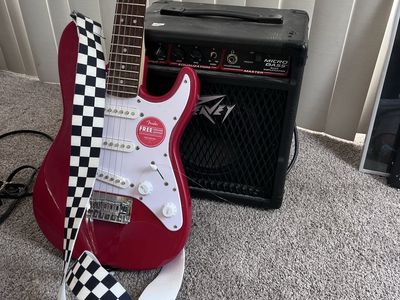 Squier by Fender Stratocaster Electric Guitar with Peavey Micro Bass Amplifier