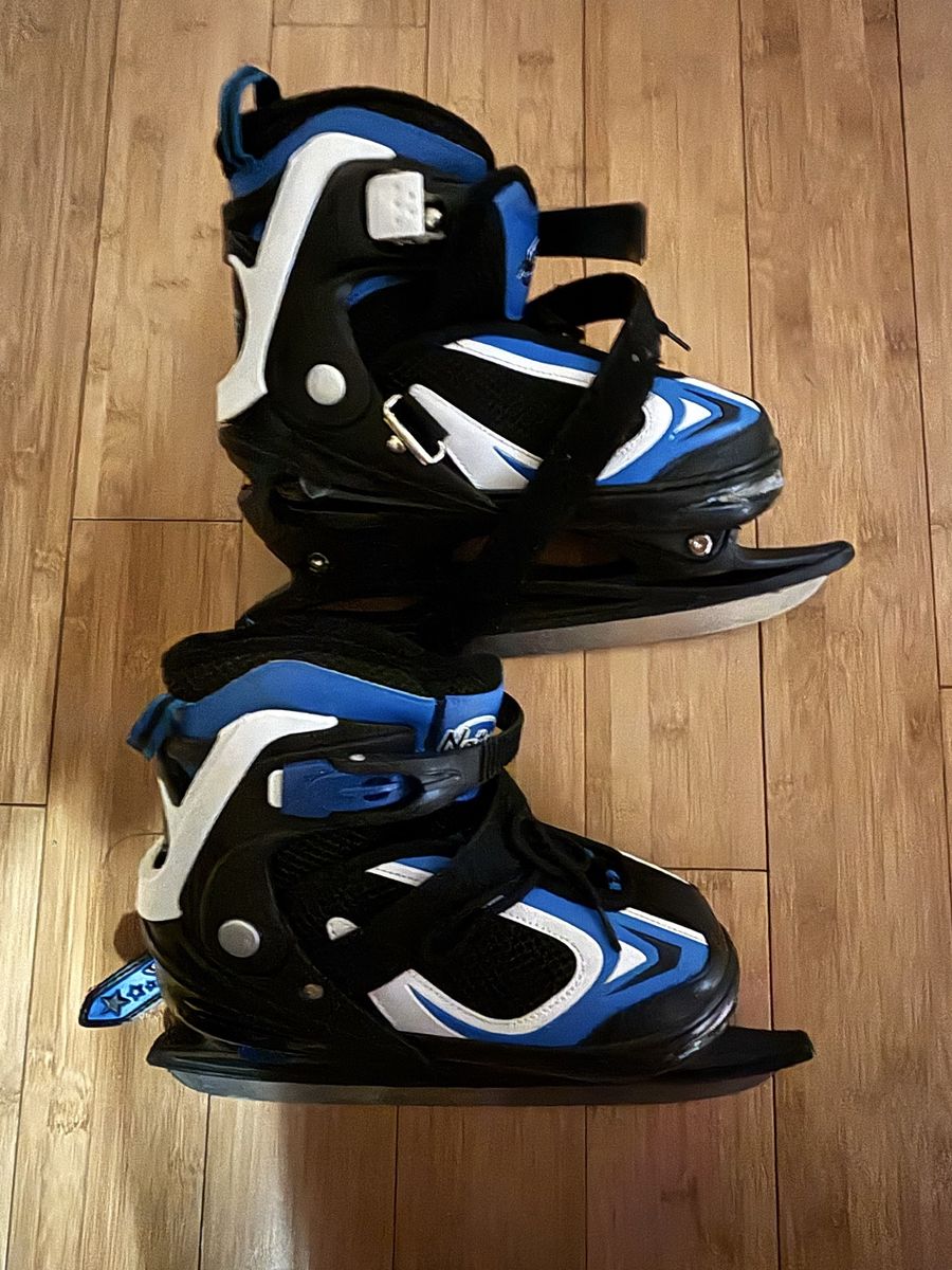 Kids' Adjustable Ice Skates - Blue/Black, Large (US 5-8)