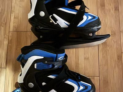 Kids' Adjustable Ice Skates - Blue/Black, Large (US 5-8)