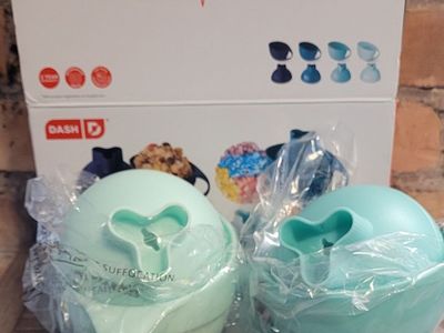DASH Popcorn Ball Maker