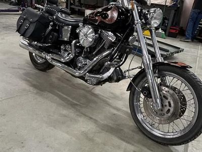 1997 Harley-Davidson DYNA LOW RIDER Cruiser Motorcycle - Black with Flames, Saddlebags, Windshield