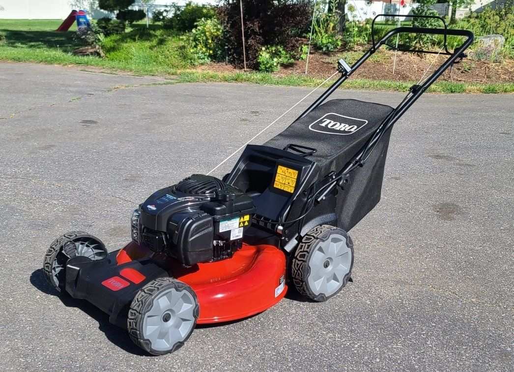 NEW Toro Recycler 22" Self-Propelled Lawn Mower