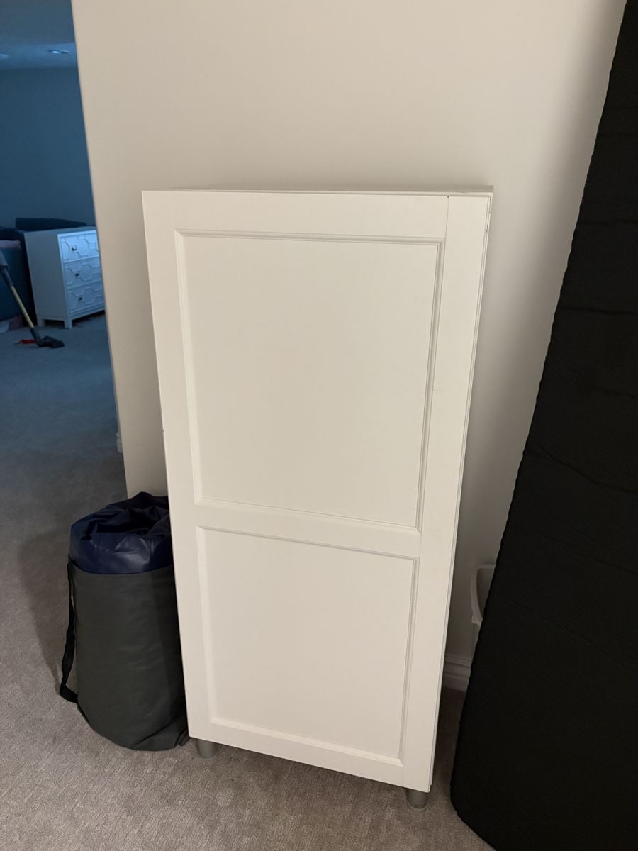 Main image 3