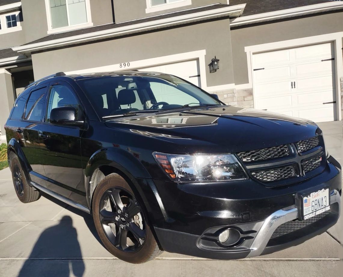 2019 DODGE JOURNEY Crossroad