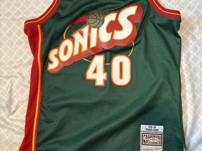 Mitchell & Ness Shawn Kemp Seattle Supersonics #40 Hardwood Classics Swingman Jersey