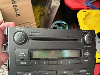 Toyota OEM Car Audio CD Player AM/FM/SAT Radio with MP3/WMA/AUX Compatibility