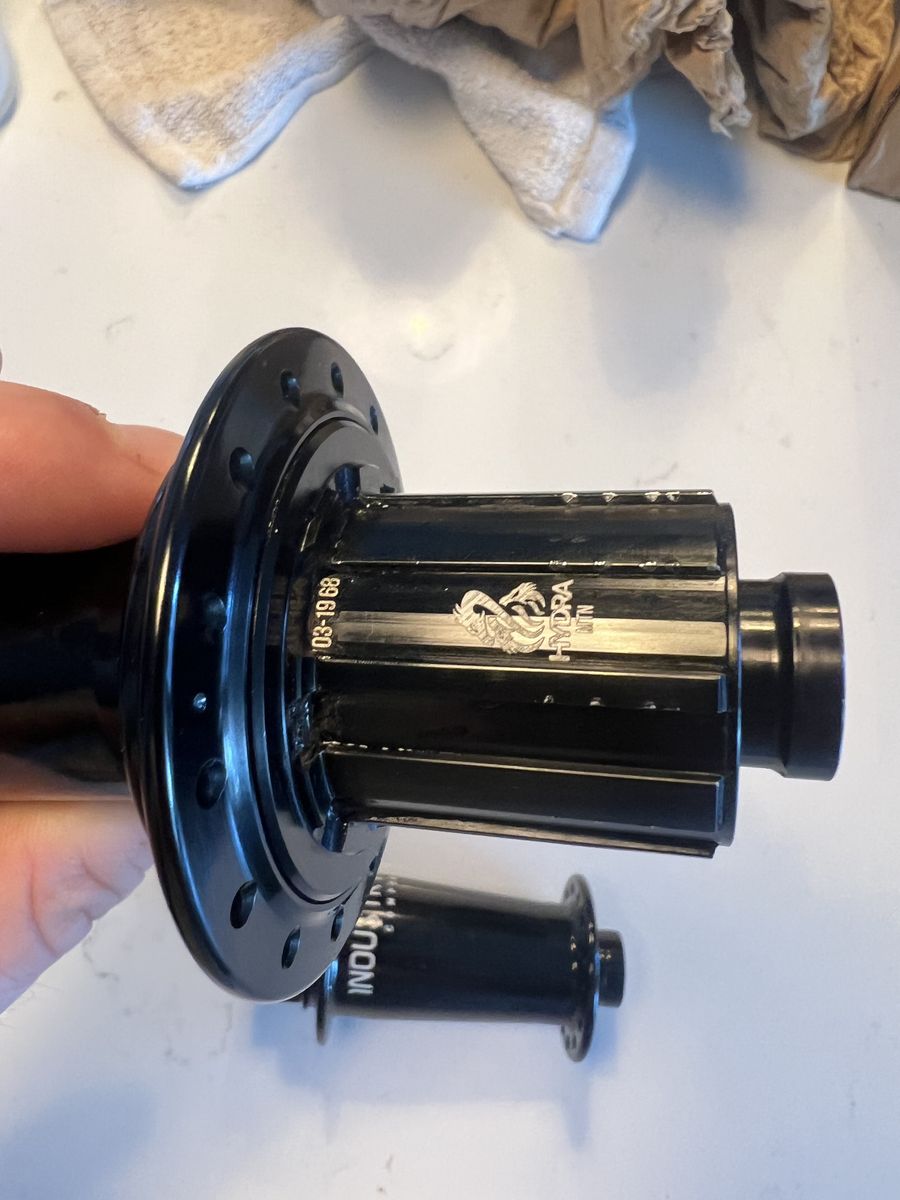 NEW I9 Hubs (front and Rear)