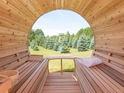 Custom Luxury Saunas | Panoramic Barrel, Infrared & Indoor Saunas