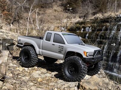 Brand New Axial Scx10iii Basecamp Crawler - Gray