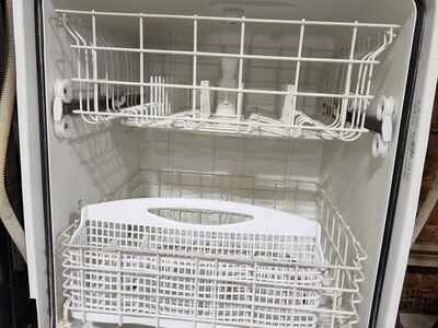 GREAT FRIGIDAIRE DISHWASHER! WITH A FULL WARRANTY