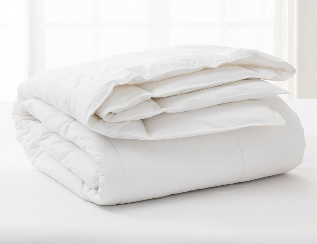 Pottery Barn King Down Alternative Duvet Insert