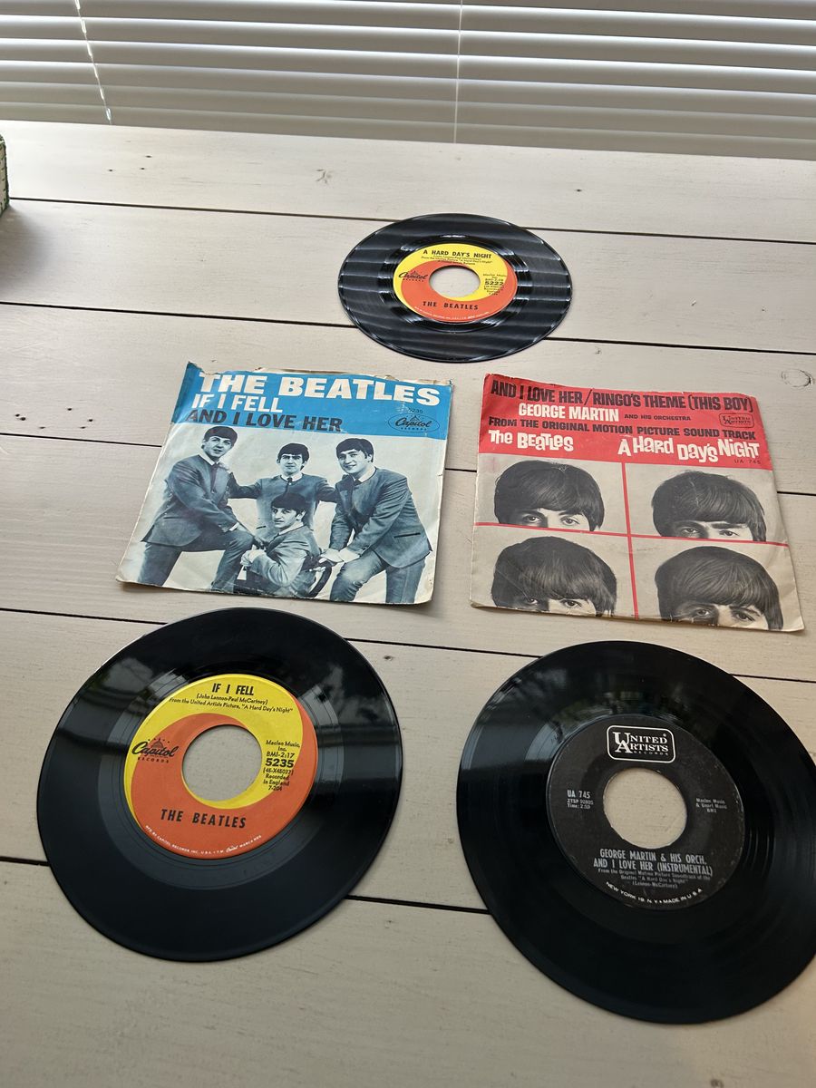The Beatles - (3) 45's