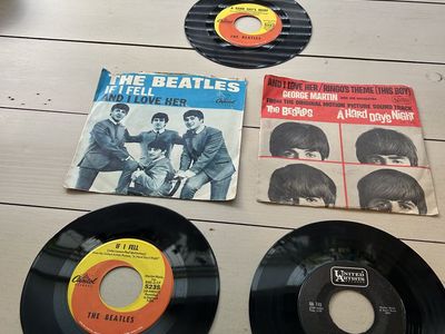 The Beatles - (3) 45's