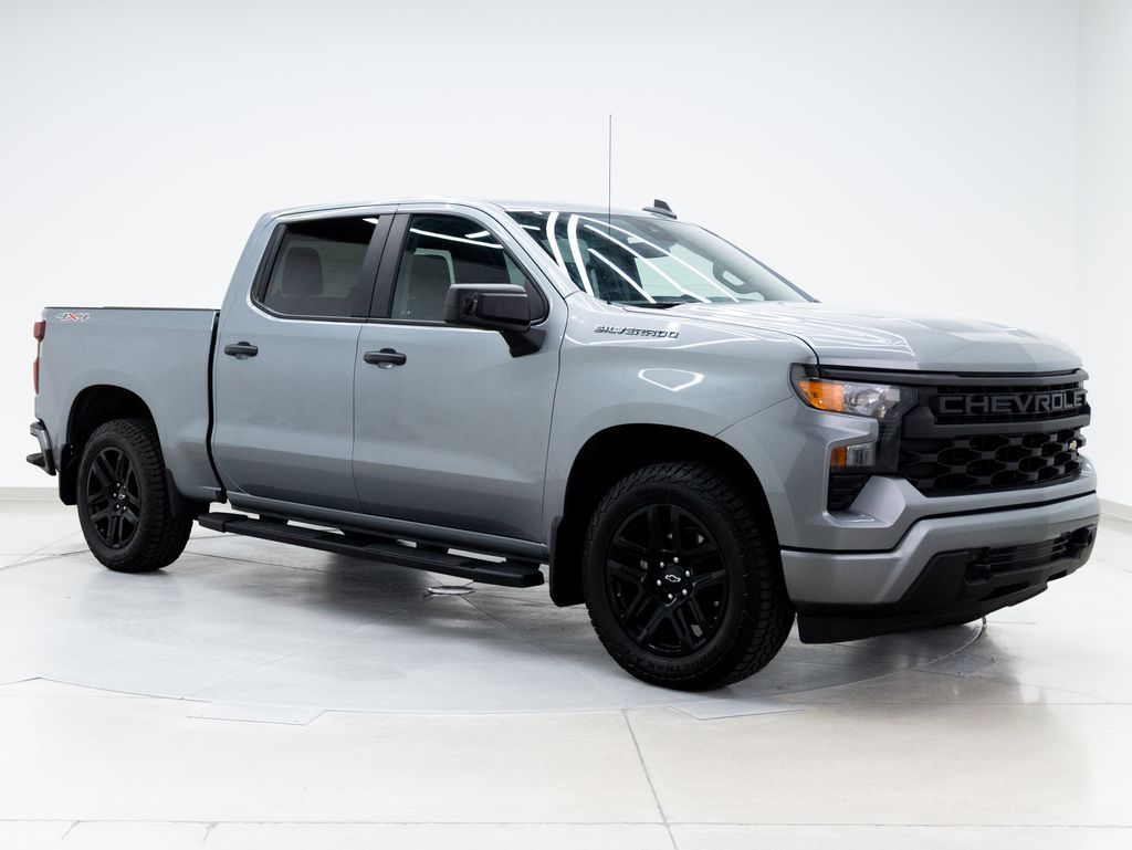 2023 Chevrolet Silverado 1500 Custom
